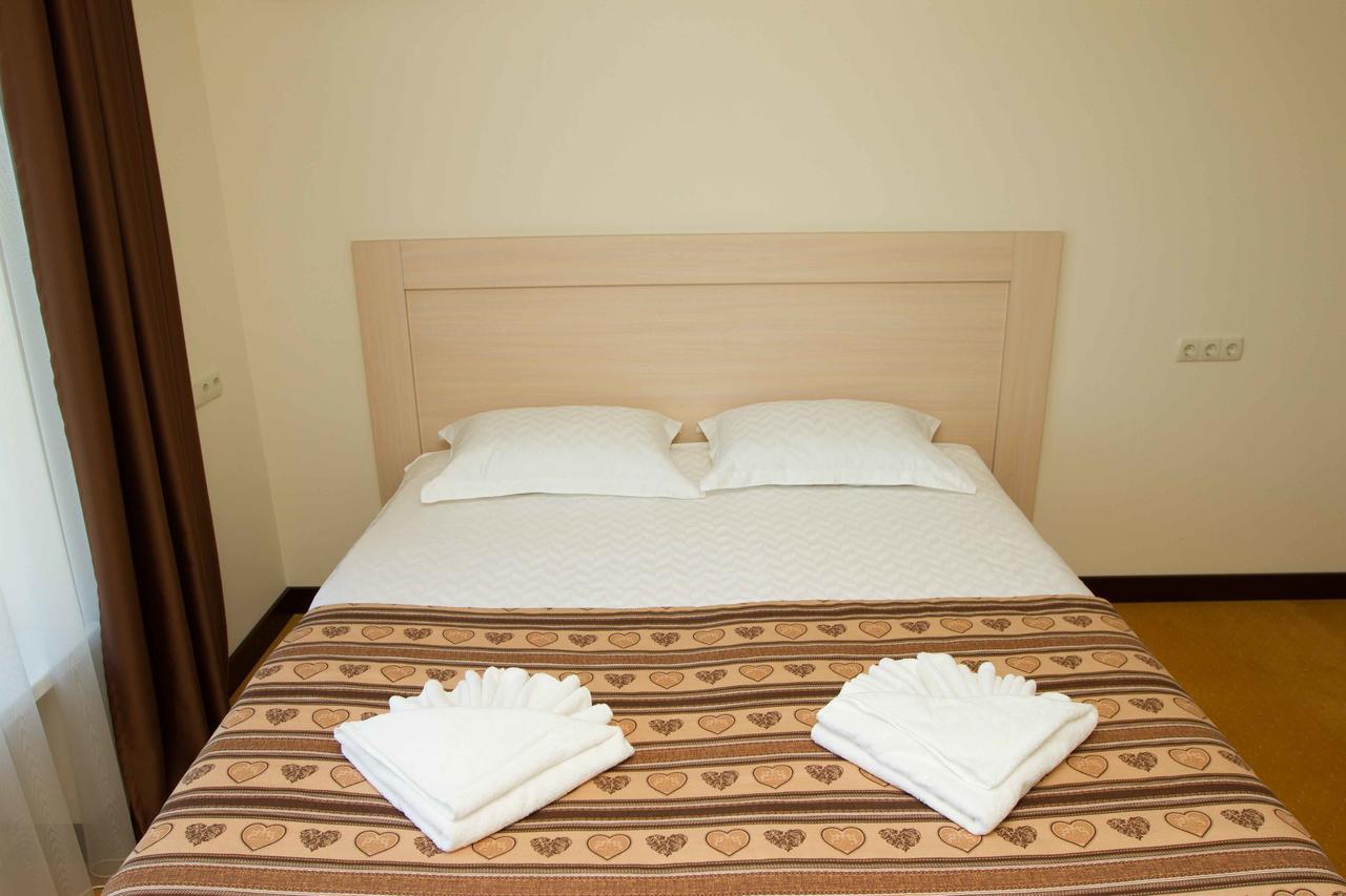 Aparthotel On Klinichna St. Kiev Buitenkant foto